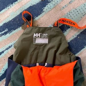 Helly Hansen unisex ski bib, adjustable, size 10. Good condition.
